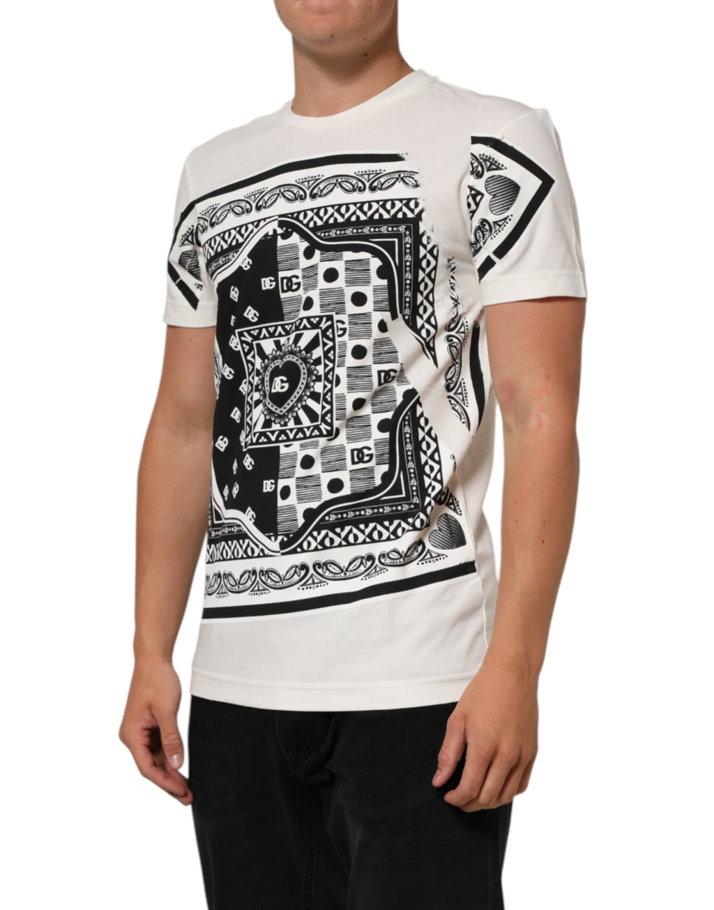 T-shirt blanc pour homme Dolce & Gabbana avec logo et motif bandana en coton, vue frontale.