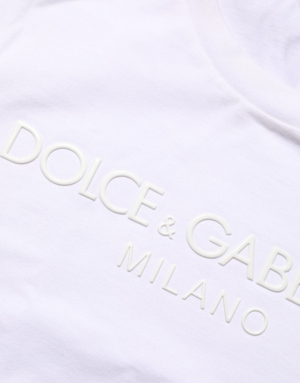 T-shirt blanc en coton à col rond Dolce & Gabbana, manches courtes, style élégant et confortable pour homme.
