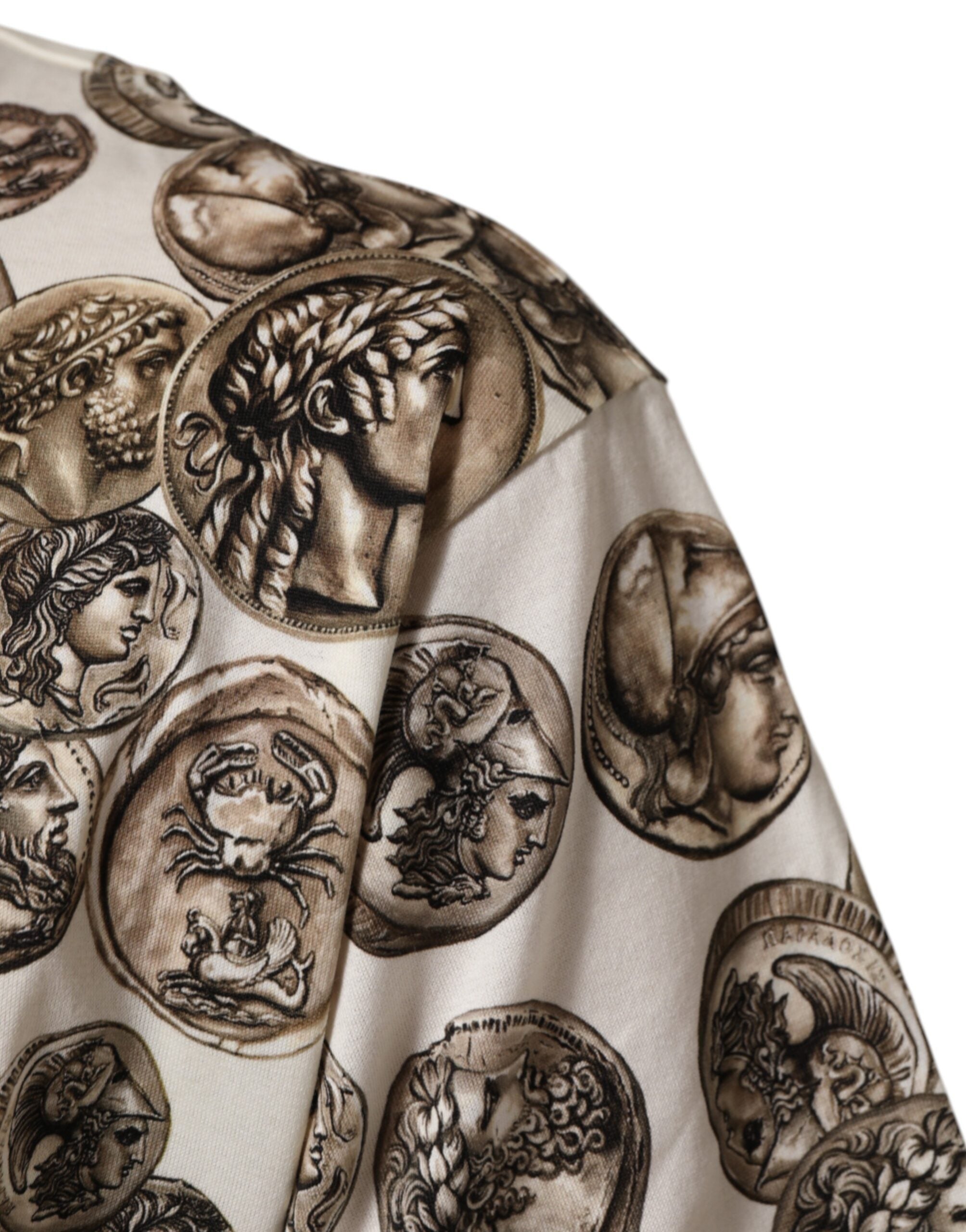 T-shirt blanc pour homme Dolce & Gabbana en coton avec motif de pièces de monnaie et col rond, vue de face.