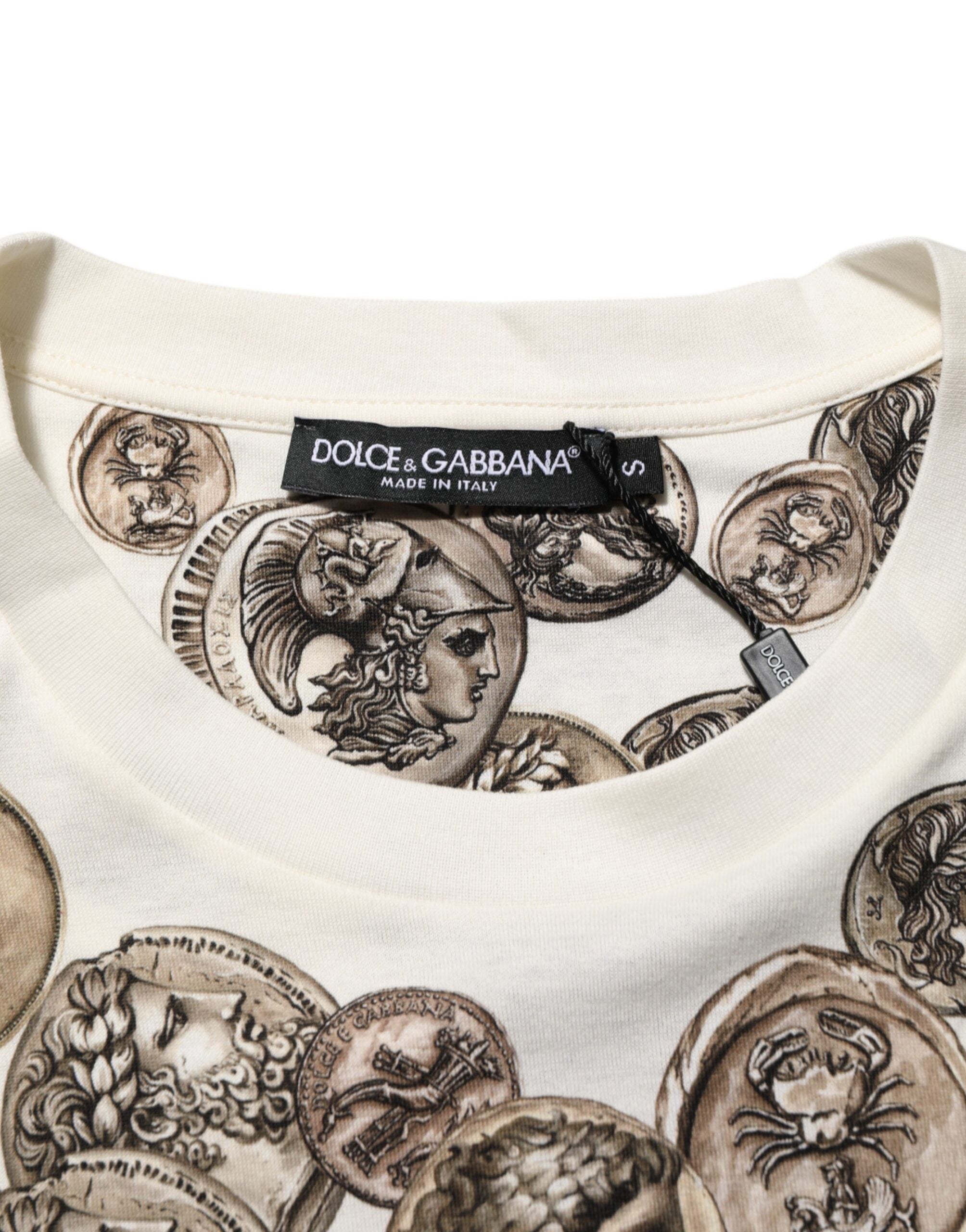 T-shirt blanc en coton avec impression de pièces de monnaie, coupe classique, de la marque Dolce & Gabbana pour homme.