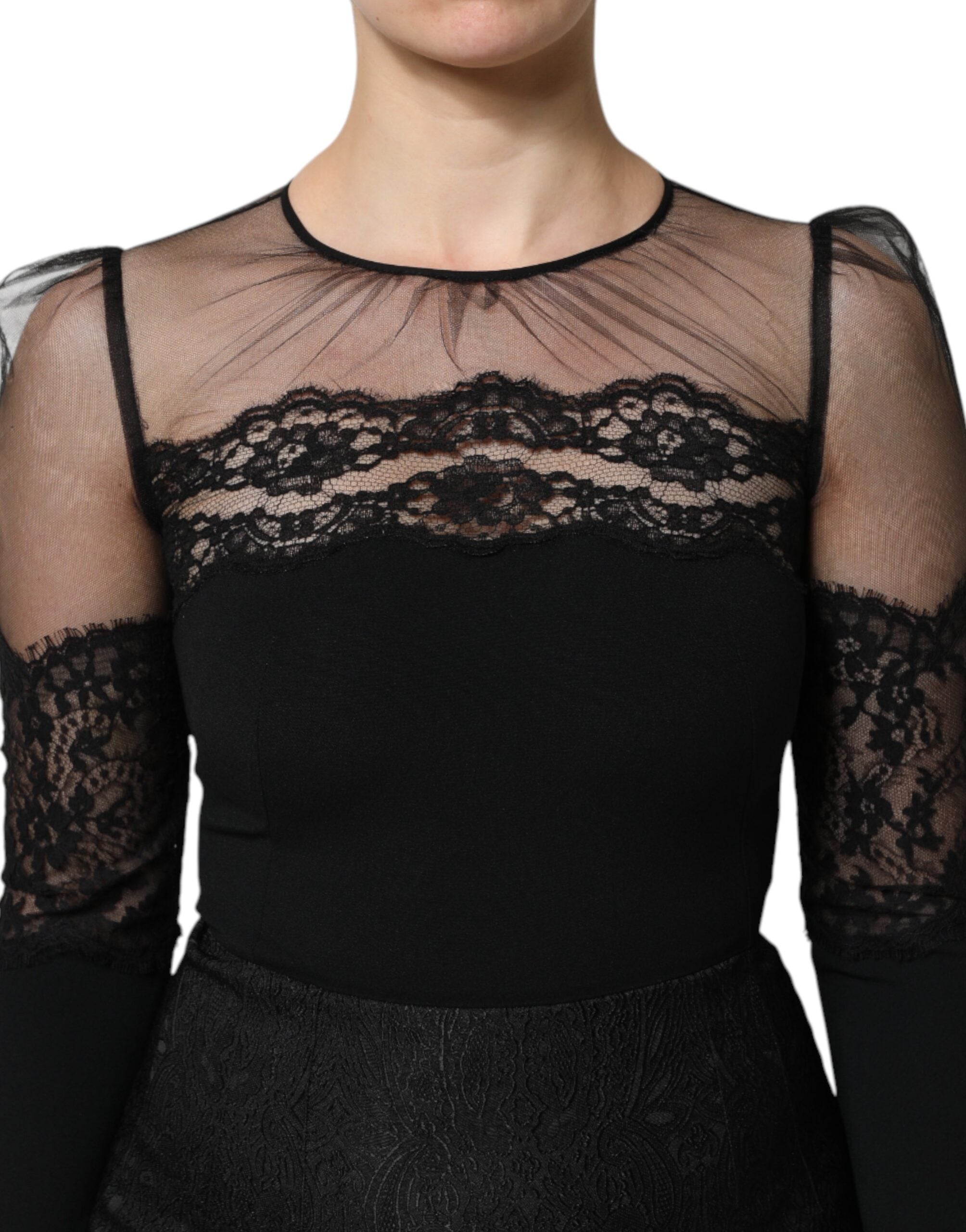 Robe midi en tulle noir avec broderie en dentelle, robe ajustée Dolce & Gabbana, élégante et sophistiquée.
