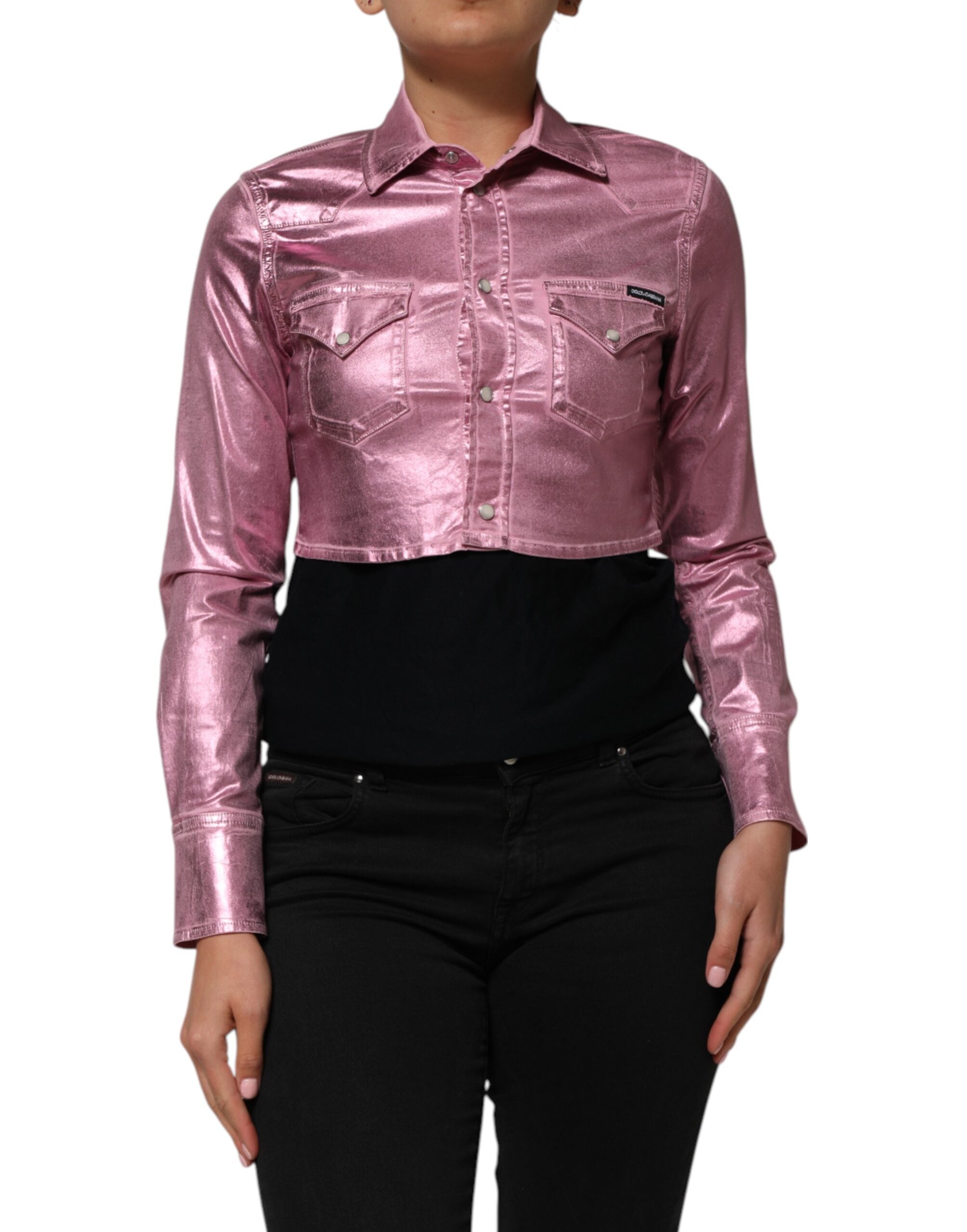 Veste courte en coton stretch rose Dolce & Gabbana avec col, visible sur une mannequin.
