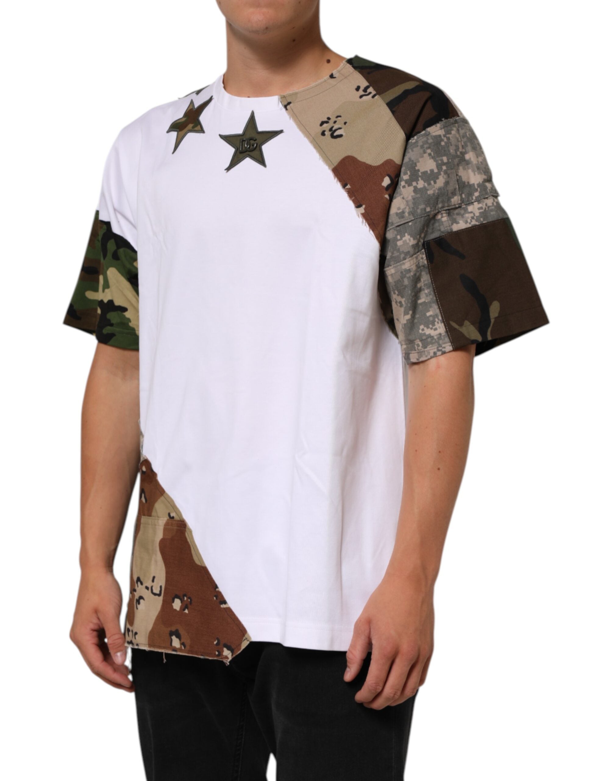 T-shirt blanc camouflage en coton pour homme de Dolce & Gabbana, motif patchwork et design moderne visible sur l'image.