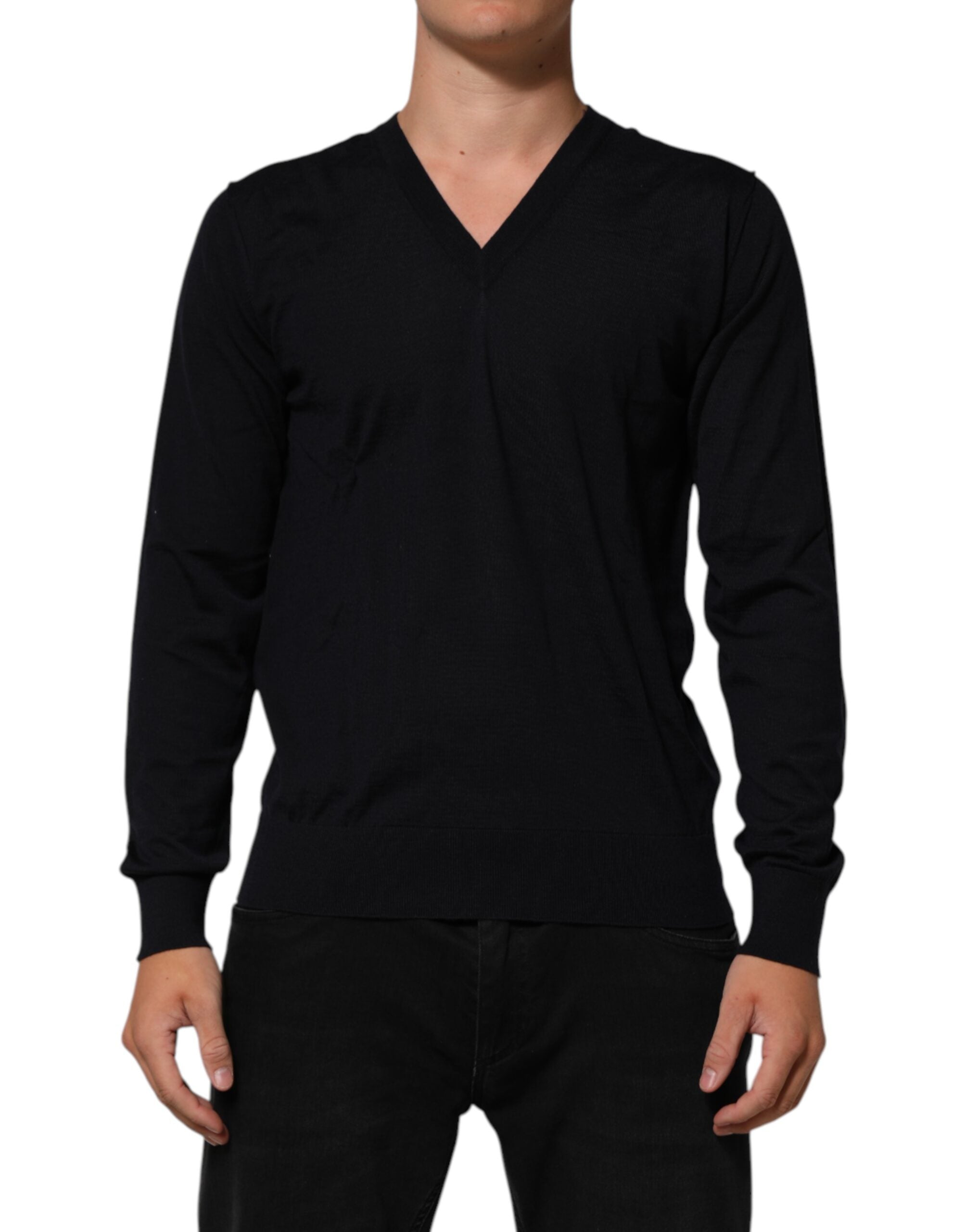 Pull en cachemire noir Dolce & Gabbana à col en V, pull-over élégant, texture douce et finition soignée visible sur l'image.
