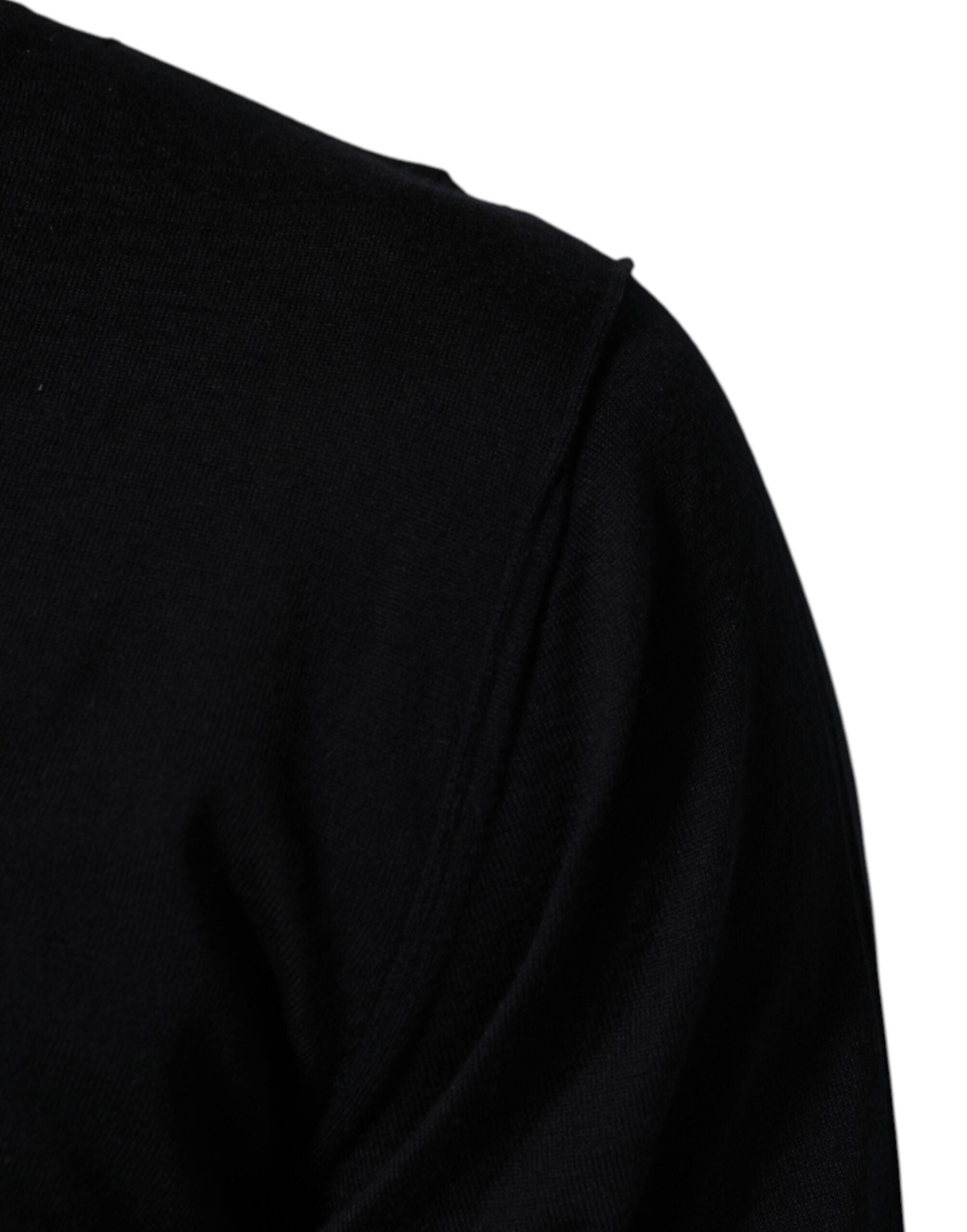 Pull en cachemire noir Dolce & Gabbana à col en V, pull-over élégant et chaud, doux au toucher et idéal pour l'automne.