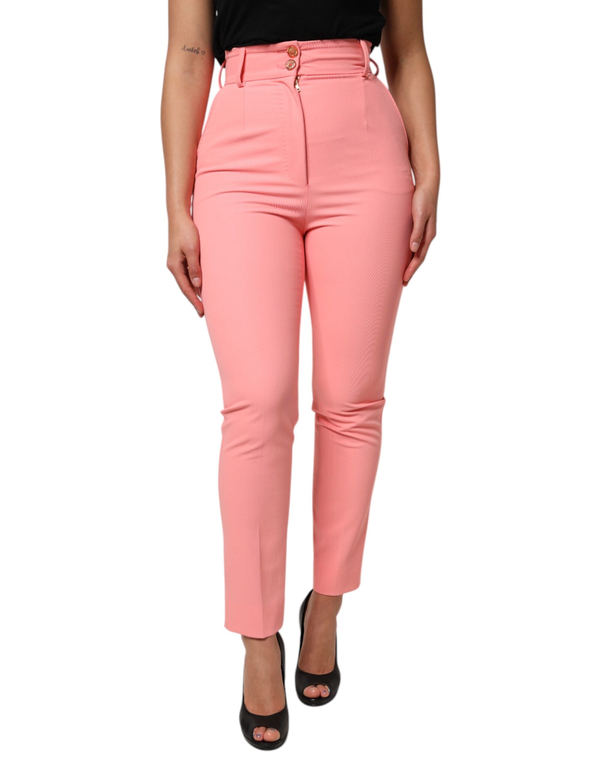 Pantalon taille haute rose Dolce & Gabbana, coupe tapered, élégant et en tissu fluide, vue de face.