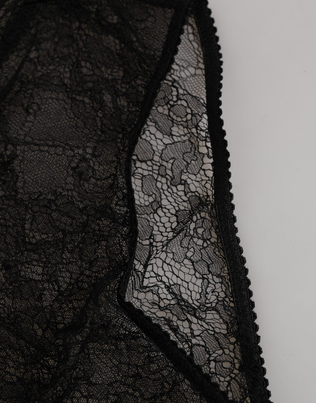 Culotte noire en nylon stretch à taille haute de Dolce & Gabbana, sous-vêtements élégants et confortables.