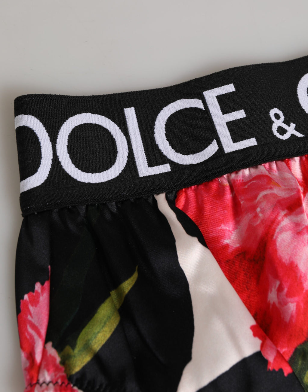 Culotte haute noire à imprimé floral Dolce & Gabbana, sous-vêtements élégants pour femmes.
