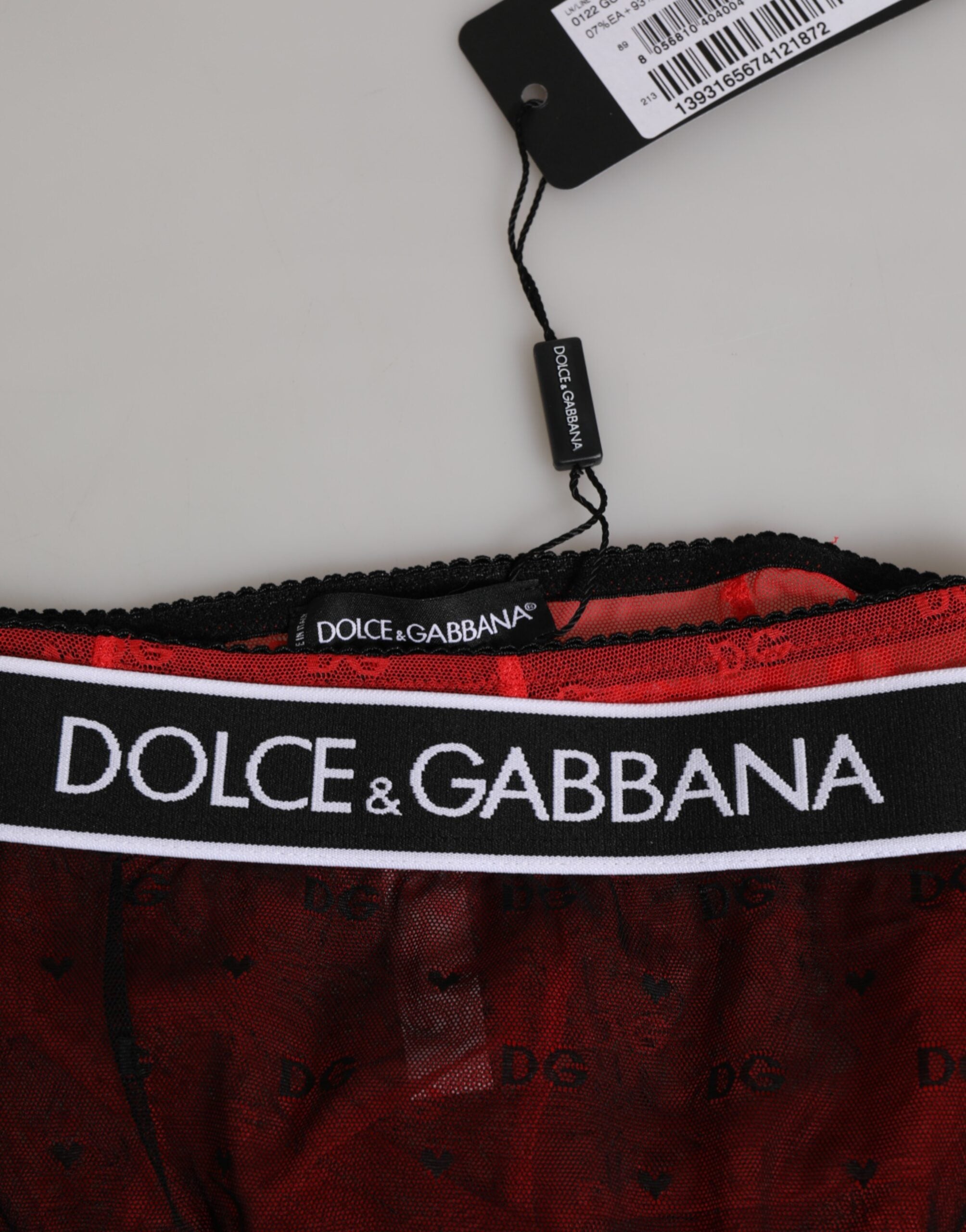 Garde-robe noire et rouge en nylon, culotte haute Dolce & Gabbana, sous-vêtements élégants et confortables pour femmes.