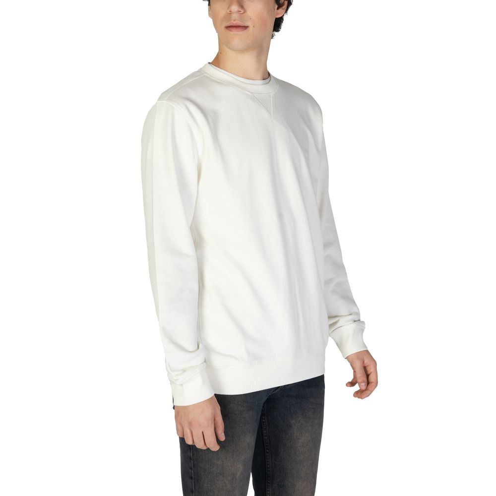 Sweatshirt en coton blanc de Hugo Boss, coupe classique, avec logo discret sur la poitrine, vue de face.