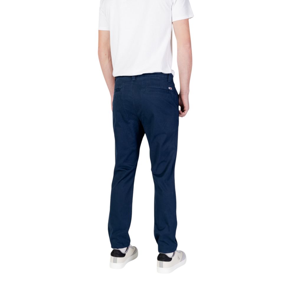 Pantalon skinny en jean Tommy Hilfiger bleu en coton, style décontracté et ajusté, visible sur l'image.