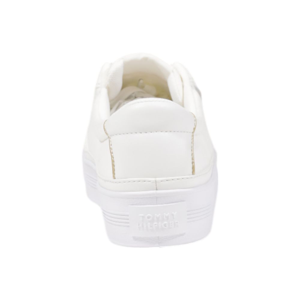 Chaussures Tommy Hilfiger en coton recyclé, baskets basses crème avec lacets, style décontracté et écologique.