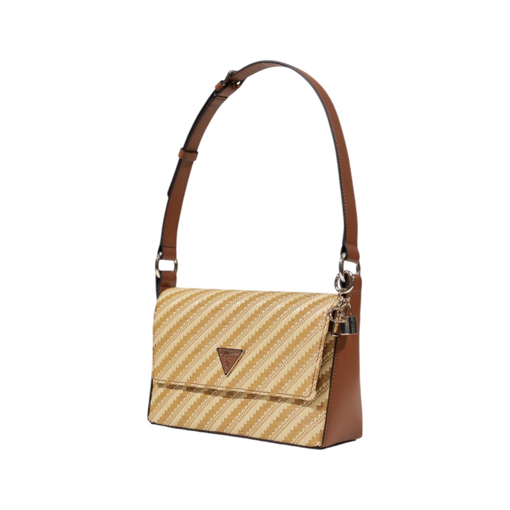 Sac à main Guess beige en polypropylène, élégant et spacieux, avec poignées robustes et design moderne.