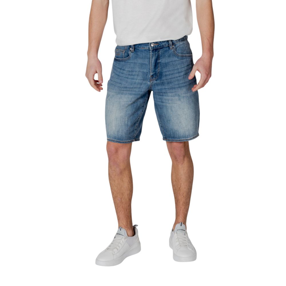 Shorts bermuda en polyester bleu de la marque Armani Exchange, vue de face, avec ceinture et poches visibles.