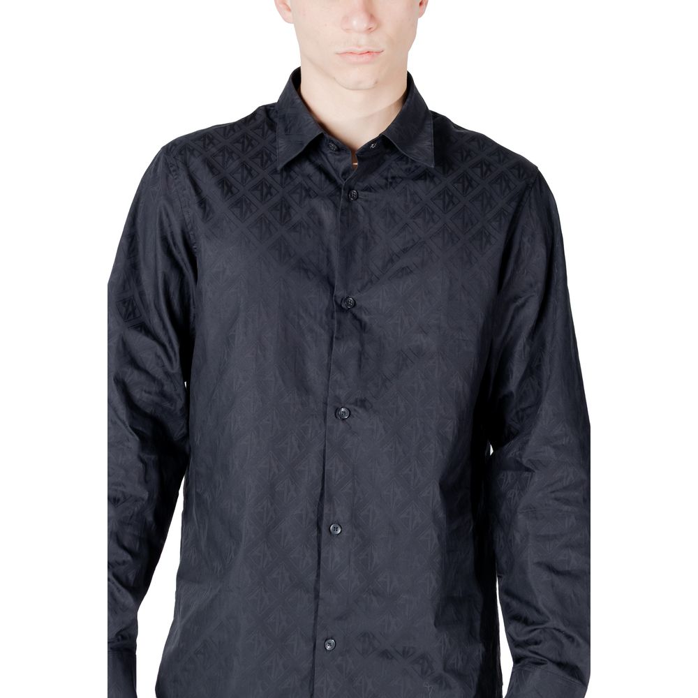 Chemise en coton bleu Armani Exchange avec col et boutons visibles, pour un style élégant et décontracté.