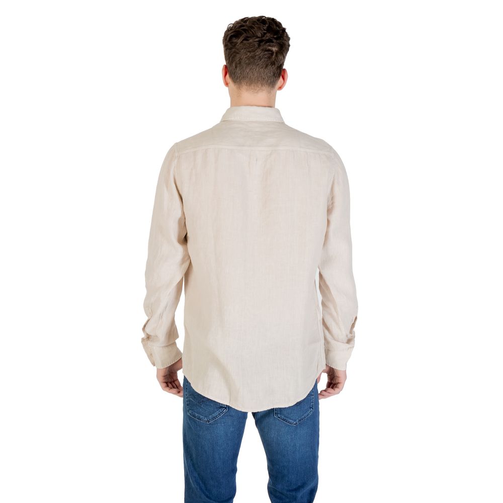 Chemise en lin beige Hugo Boss avec col classique et manches longues, idéale pour un style élégant et décontracté.