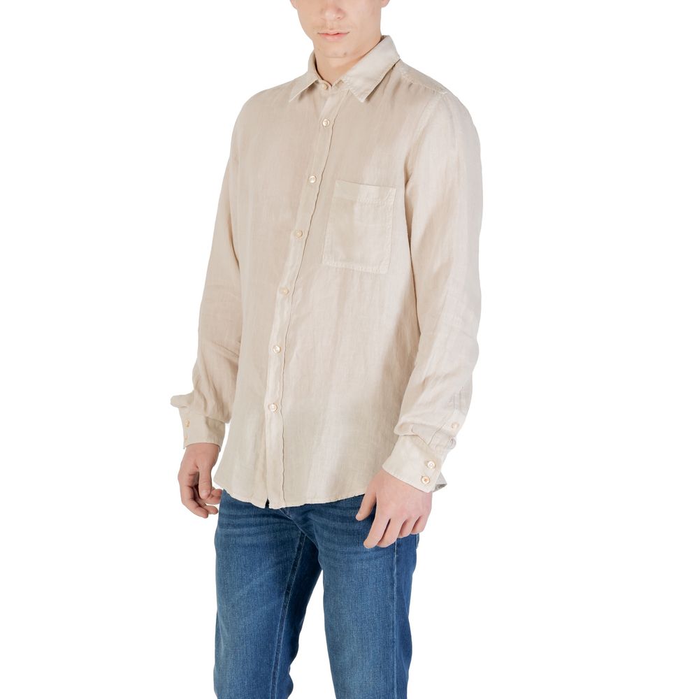 Chemise en lin beige de la marque Hugo Boss, avec col classique et manches longues, vue de face.