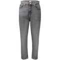 Jeans pour femmes en coton noir de la marque Tommy Hilfiger, coupe classique et détails modernes visibles sur l'image.