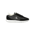 Sneakers noires en polyester pour homme de la marque Calvin Klein, vue de face, avec lacets et semelle blanche.