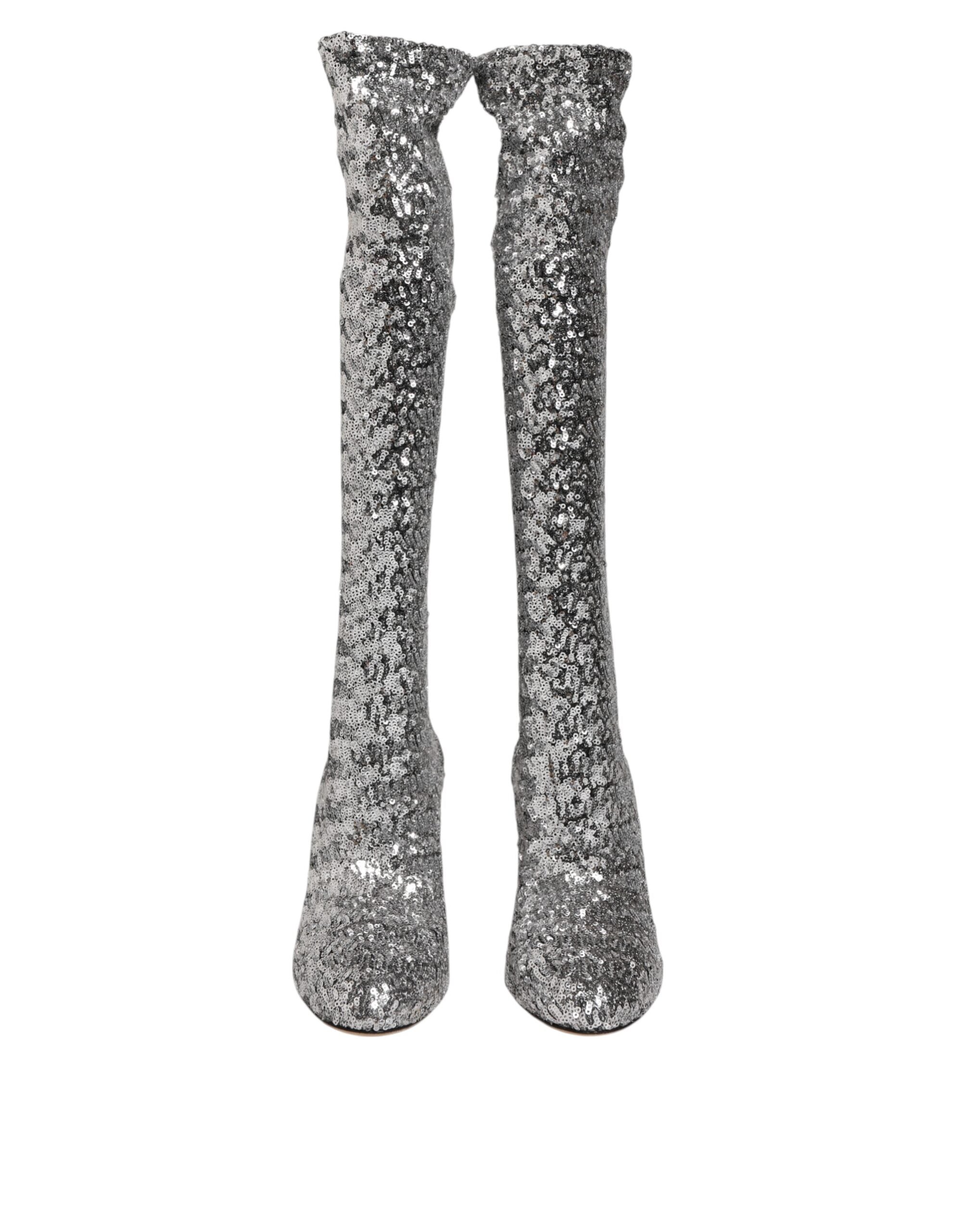 Bottes à talons hauts en sequins argentés Dolce & Gabbana, chaussures de soirée glamour avec brillance et style élégant.