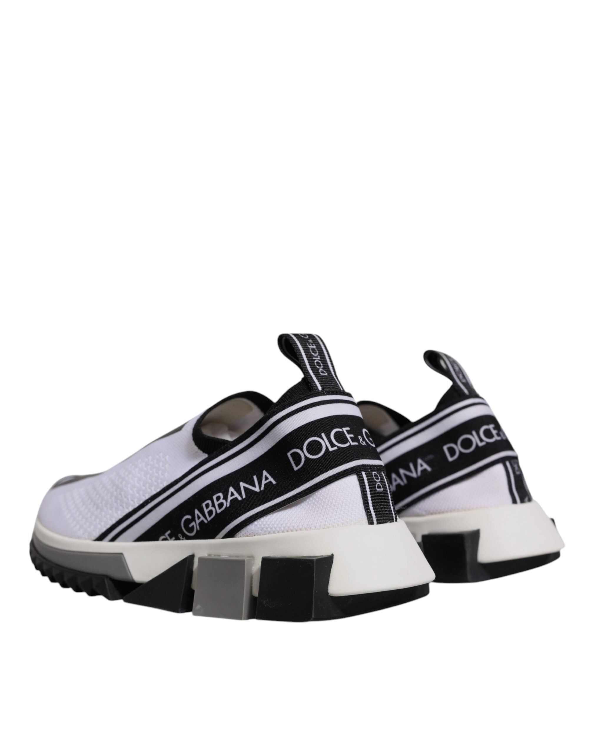 Chaussures sneakers Dolce & Gabbana Sorrento noires et blanches, style slip-on, vue de face.