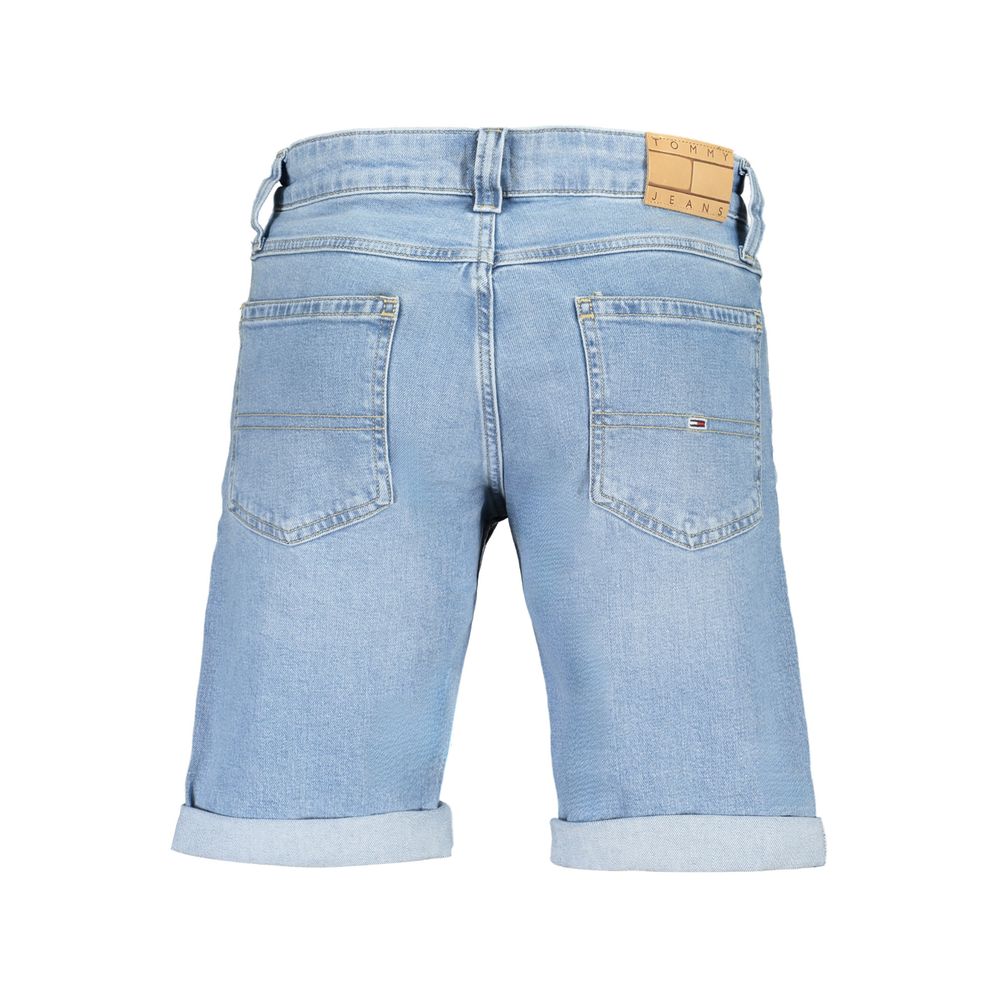 Shorts en coton bleu azur Tommy Hilfiger pour homme, coupe classique avec ceinture ajustable et poches latérales.