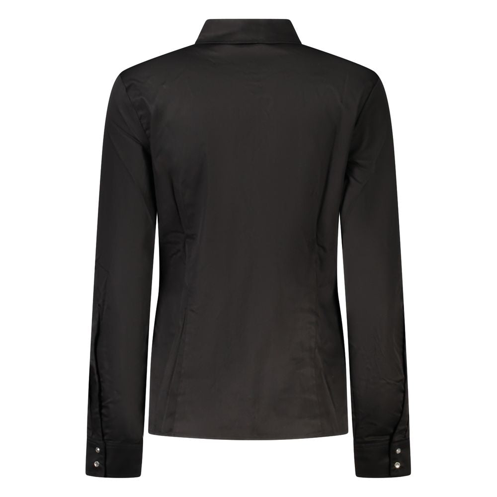 Chemise noire en coton pour femmes de Guess Jeans, vêtement élégant avec col classique et manches longues.