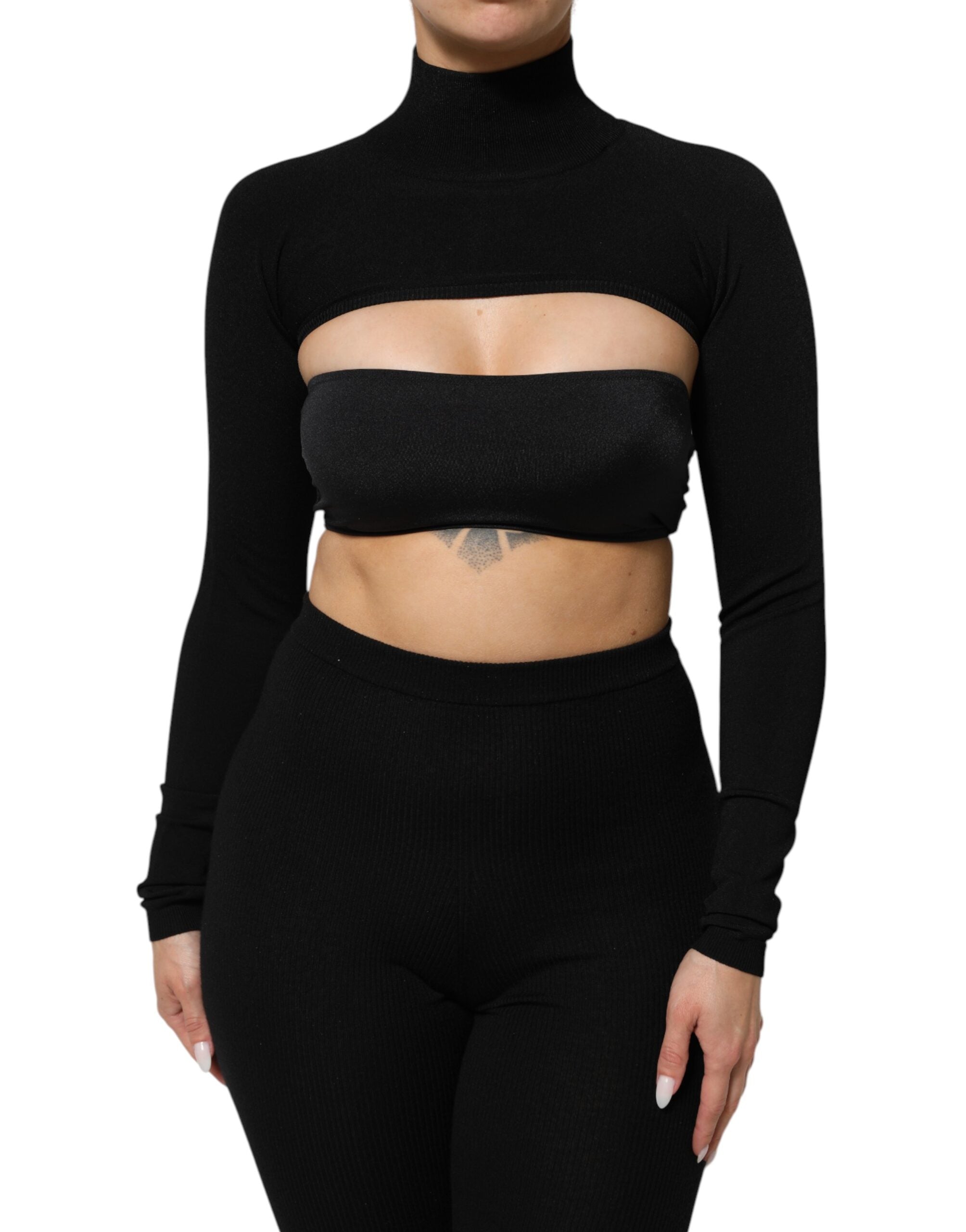 Pull à col roulé court noir en viscose de Dolce & Gabbana, visible avec détails du tissu et coupe ajustée.