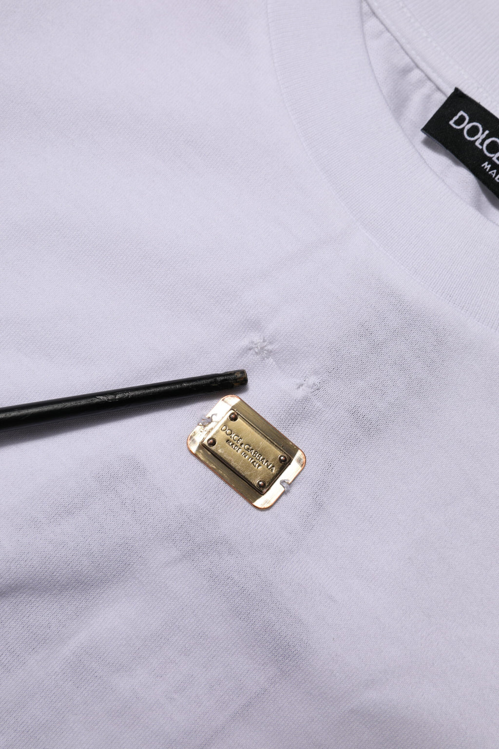 T-shirt blanche Dolce & Gabbana en coton avec col rond et manches courtes, vue de face.