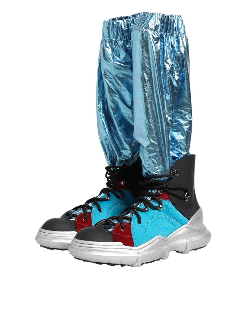 Chaussettes hautes en dentelle bleue Dolce & Gabbana pour homme, portée avec des bottes ou des chaussures élégantes.