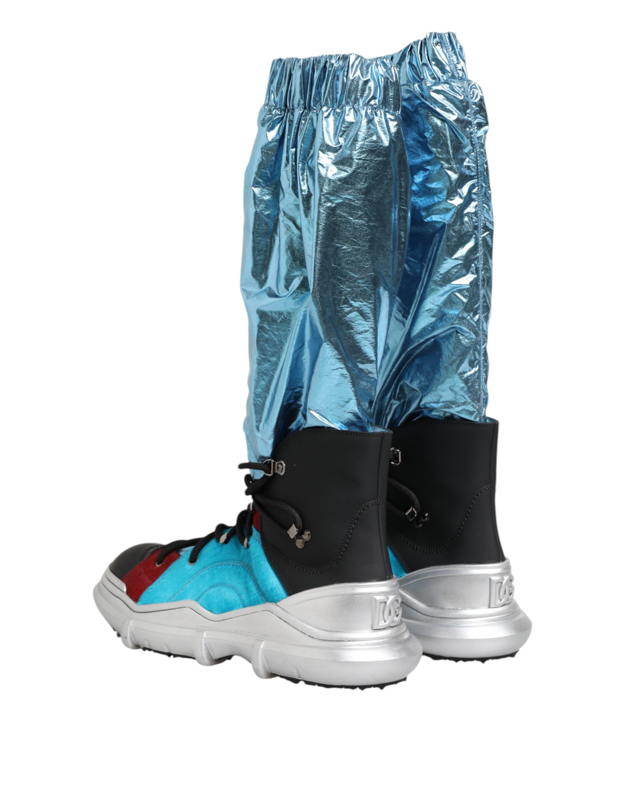 Chaussettes hautes en dentelle bleue Dolce & Gabbana pour homme, associées à des bottines en cuir élégantes.