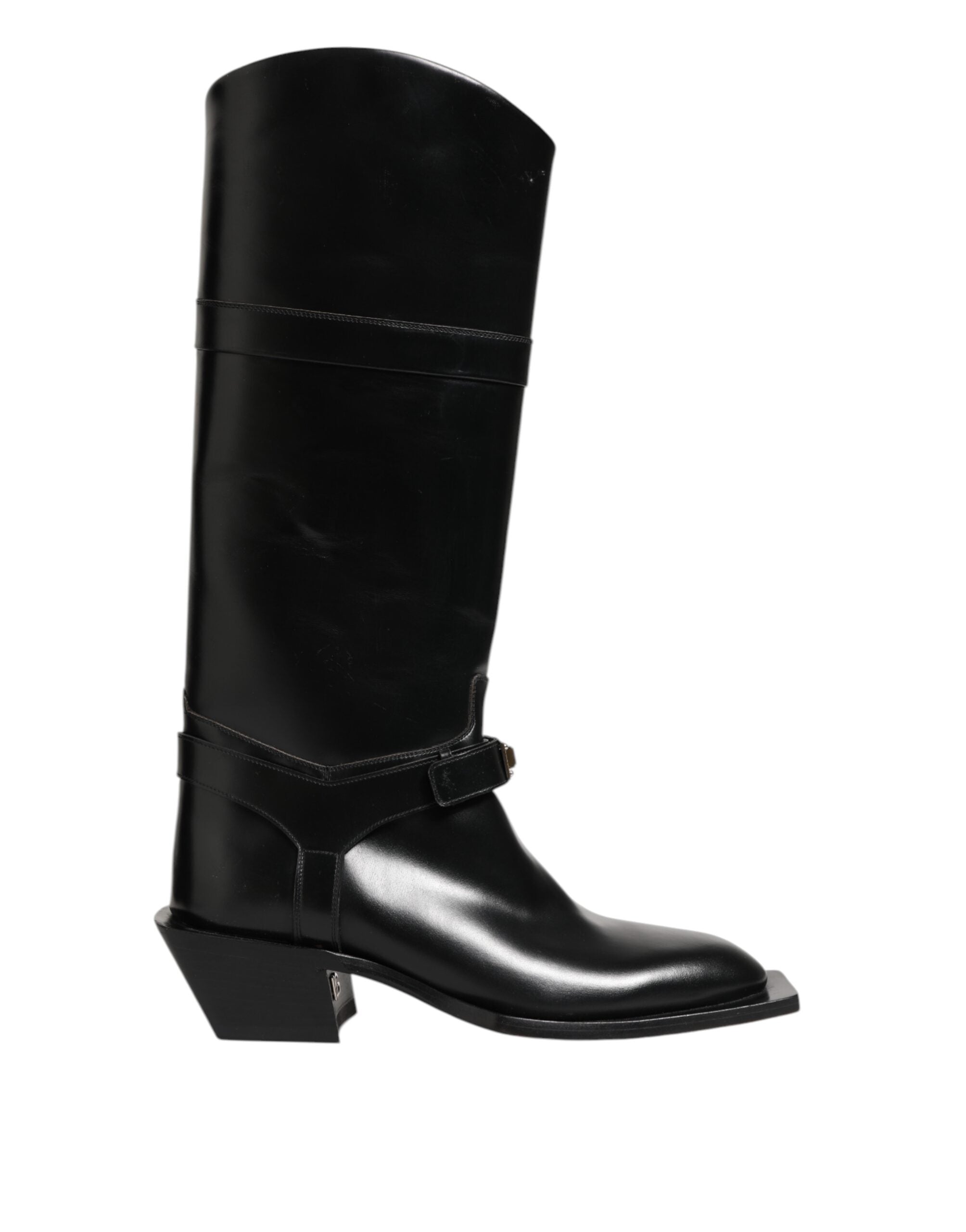 Bottes Dolce & Gabbana noires avec plaque logo, à hauteur de mollet, en cuir élégant et moderne.
