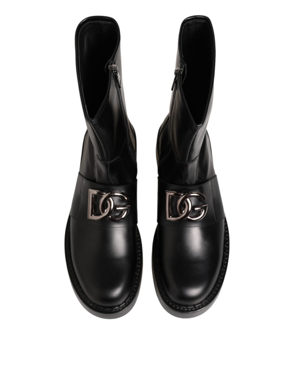 Bottes motardes noires Dolce & Gabbana avec plaque logo, mi-mollet, en cuir, style robuste et tendance.