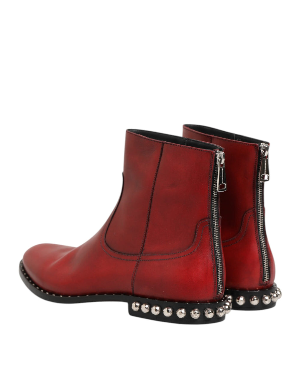 Bottines Chelsea courtes rouges Dolce & Gabbana avec clous, chaussures élégantes pour femmes, vue de face.
