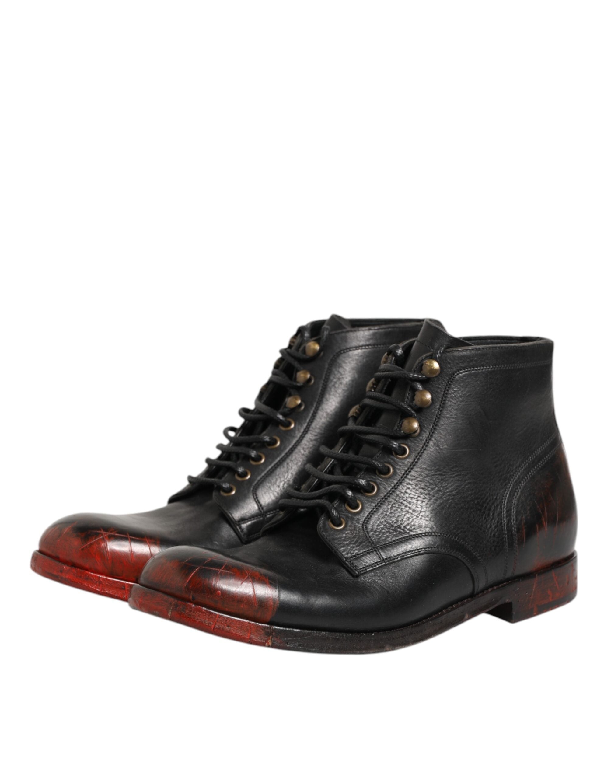 Chaussures à bottines courtes Dolce & Gabbana noires et rouges avec lacets, style élégant et moderne.