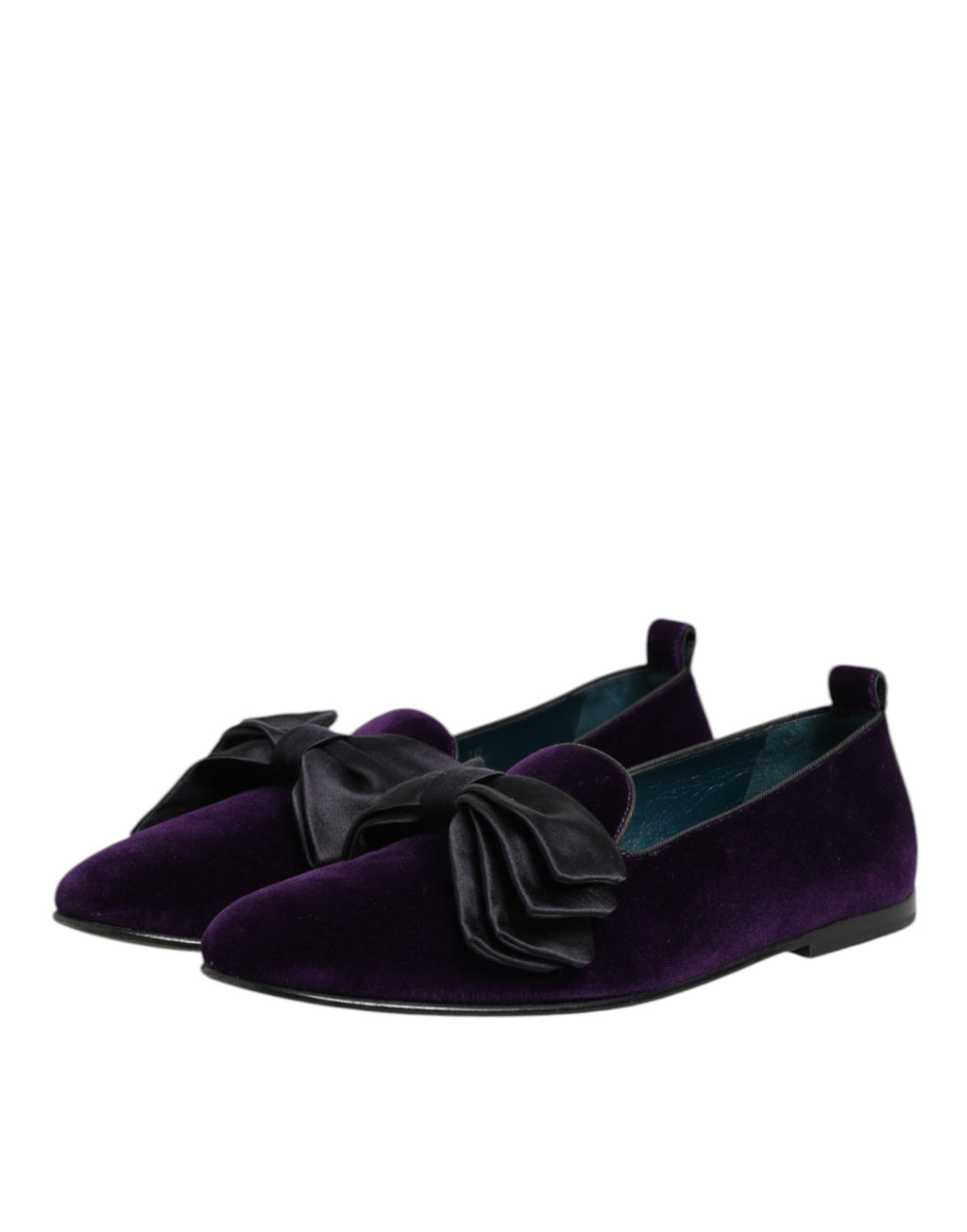 Chaussures mocassins Dolce & Gabbana en daim violet avec nœud en coton, slip-on élégants et confortables.