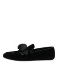 Mocassins Dolce & Gabbana en suédine noire avec détails en coton et roses, chaussures slip-on élégantes pour femmes.