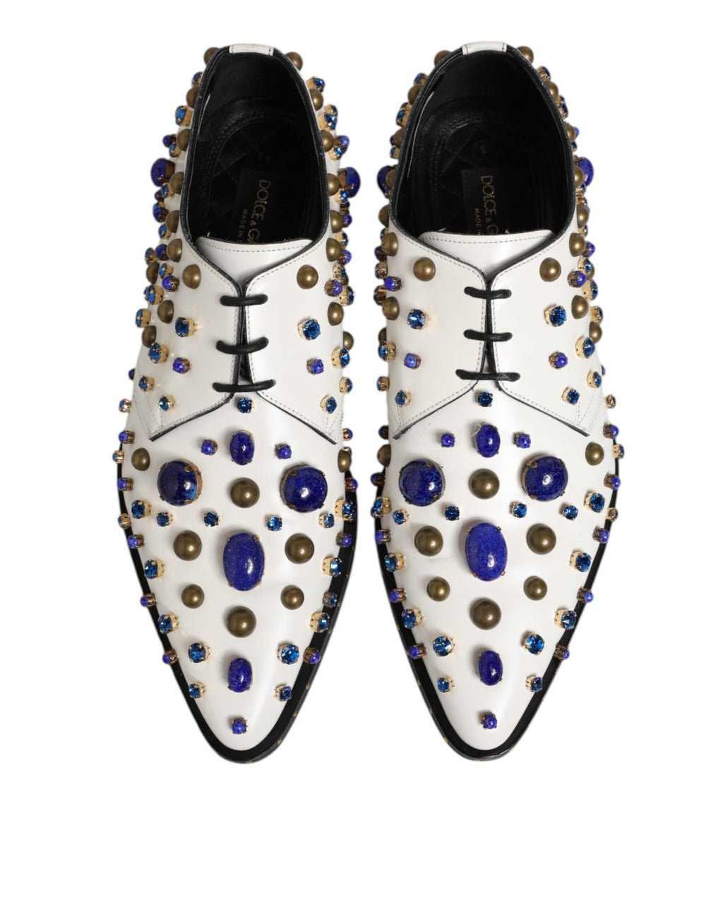 Chaussures de ville Dolce & Gabbana en cuir blanc avec cristaux brillants et détails élégants.