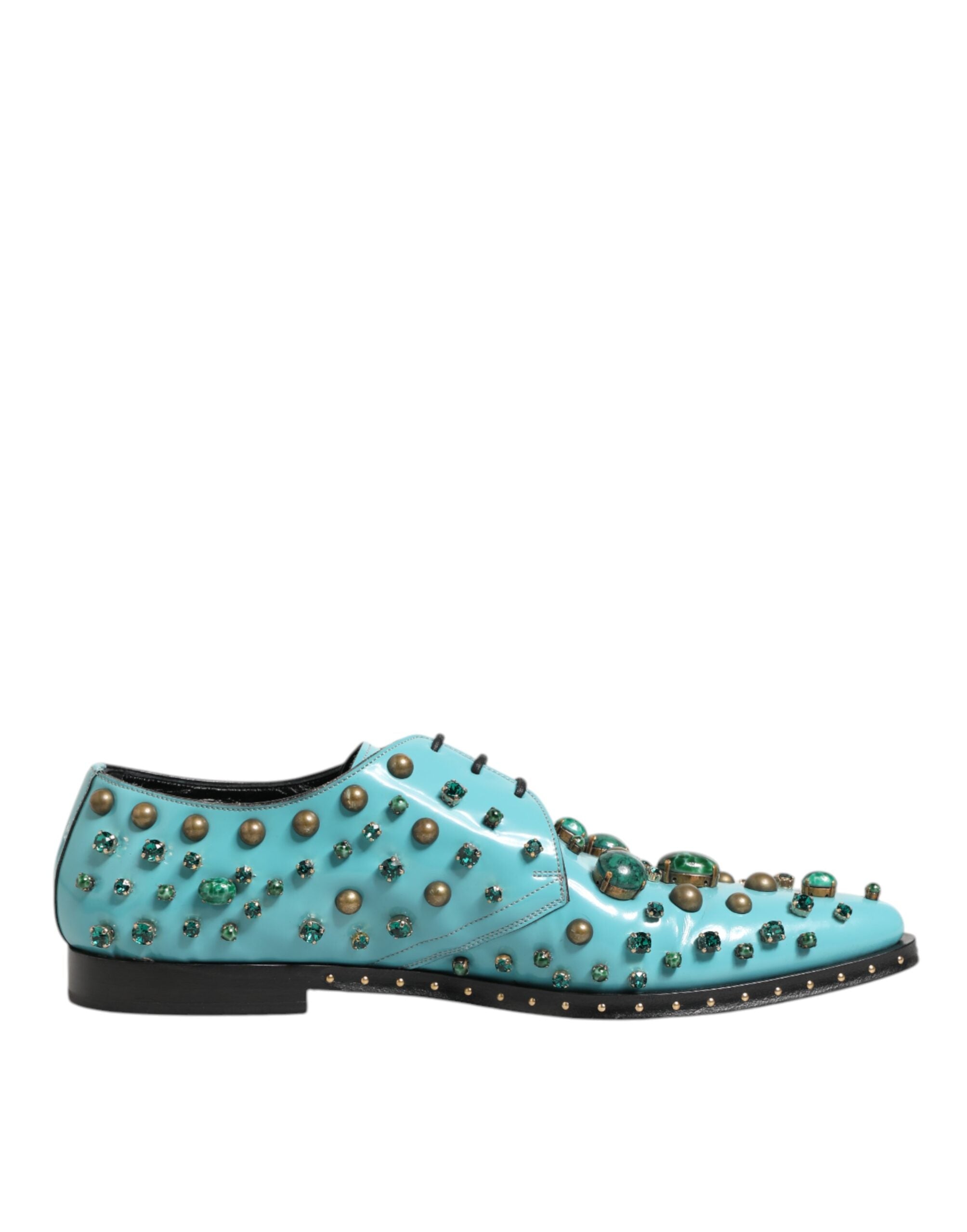 Chaussures derby pour homme Dolce & Gabbana turquoise ornées de cristaux brillants, élégance et luxe visible.