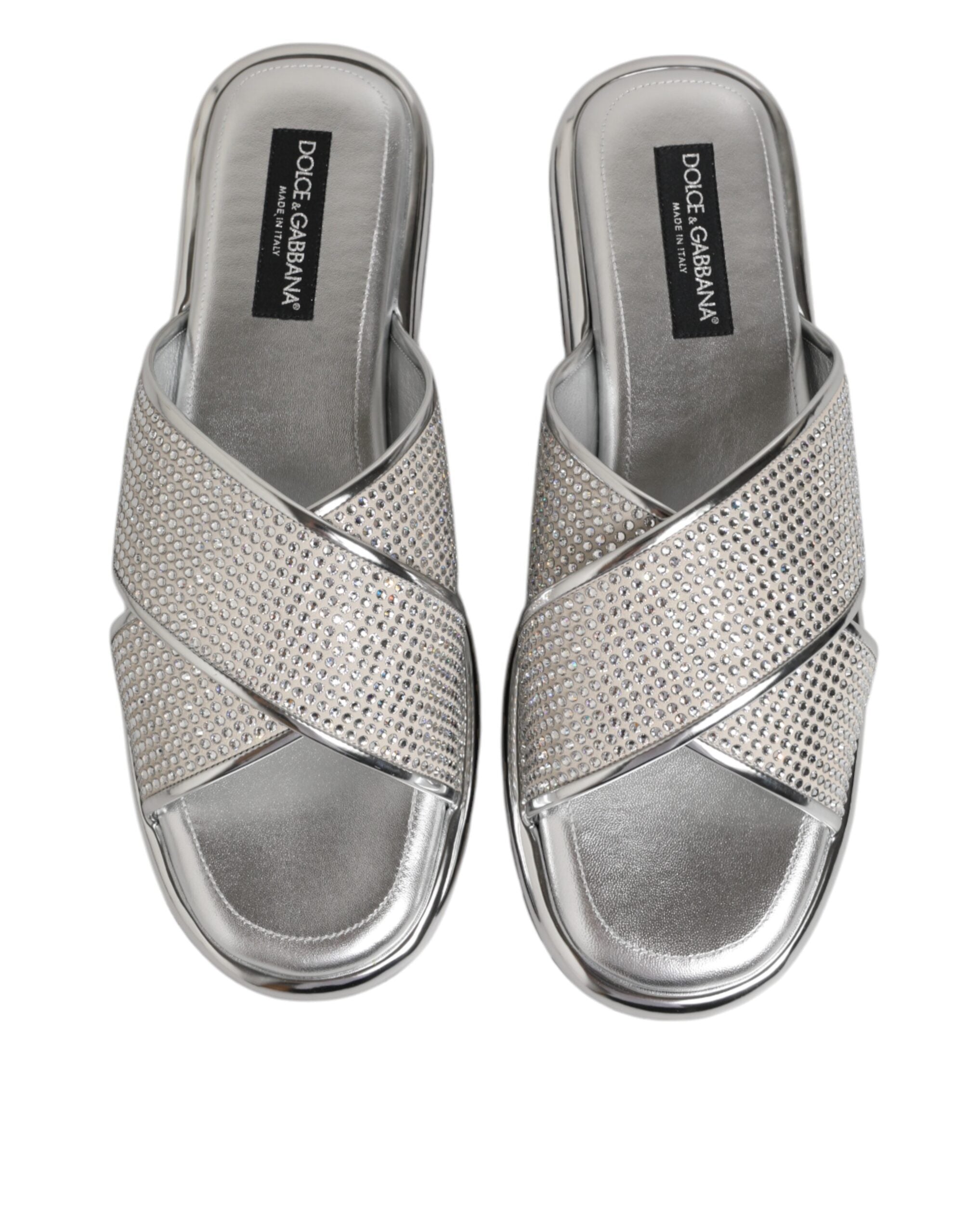 Sandales plates Dolce & Gabbana en strass argenté, chaussures confortables et élégantes pour femmes.