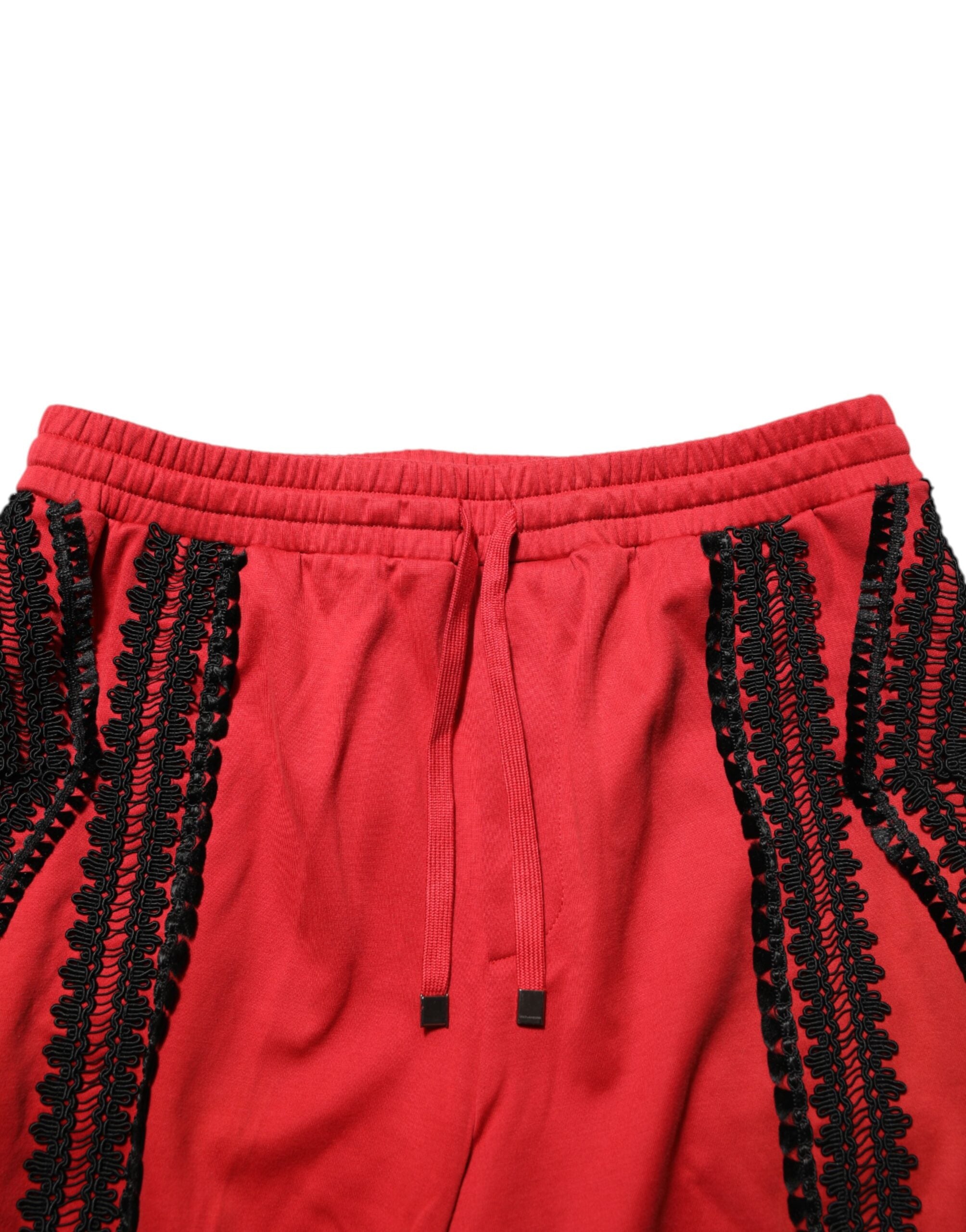 Pantalon casual court Dolce & Gabbana rouge brodé avec manches, style décontracté et tendance, vue de face.