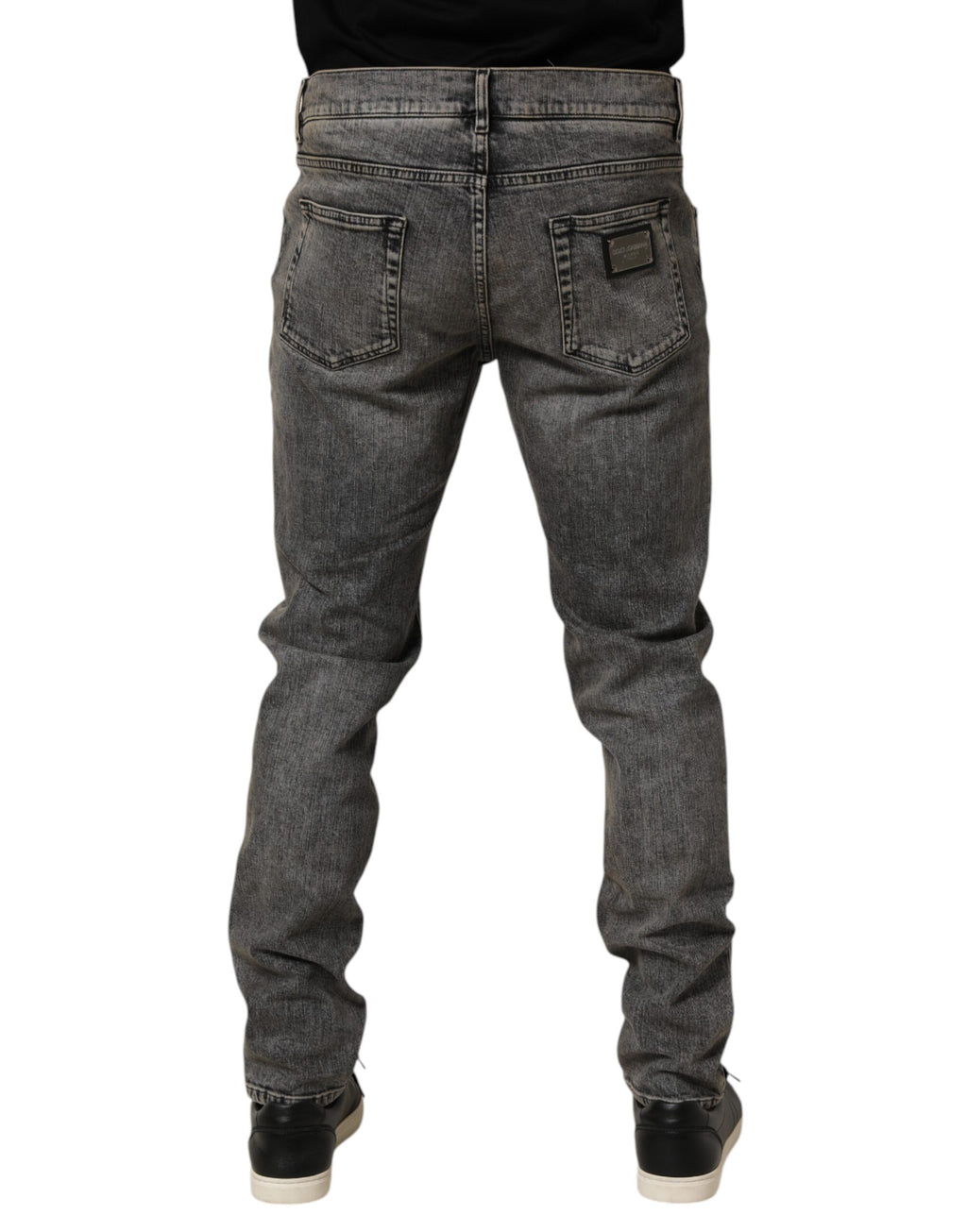 Jeans slim en coton stretch gris de Dolce & Gabbana pour homme, coupe ajustée et moderne, denim de haute qualité.