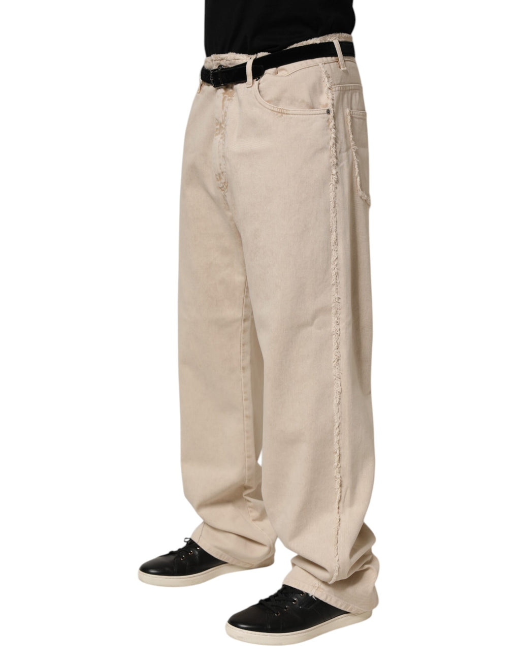 Pantalon en denim beige Dolce & Gabbana en coton, coupe droite, pour homme, visible avec détails de couture et poches.
