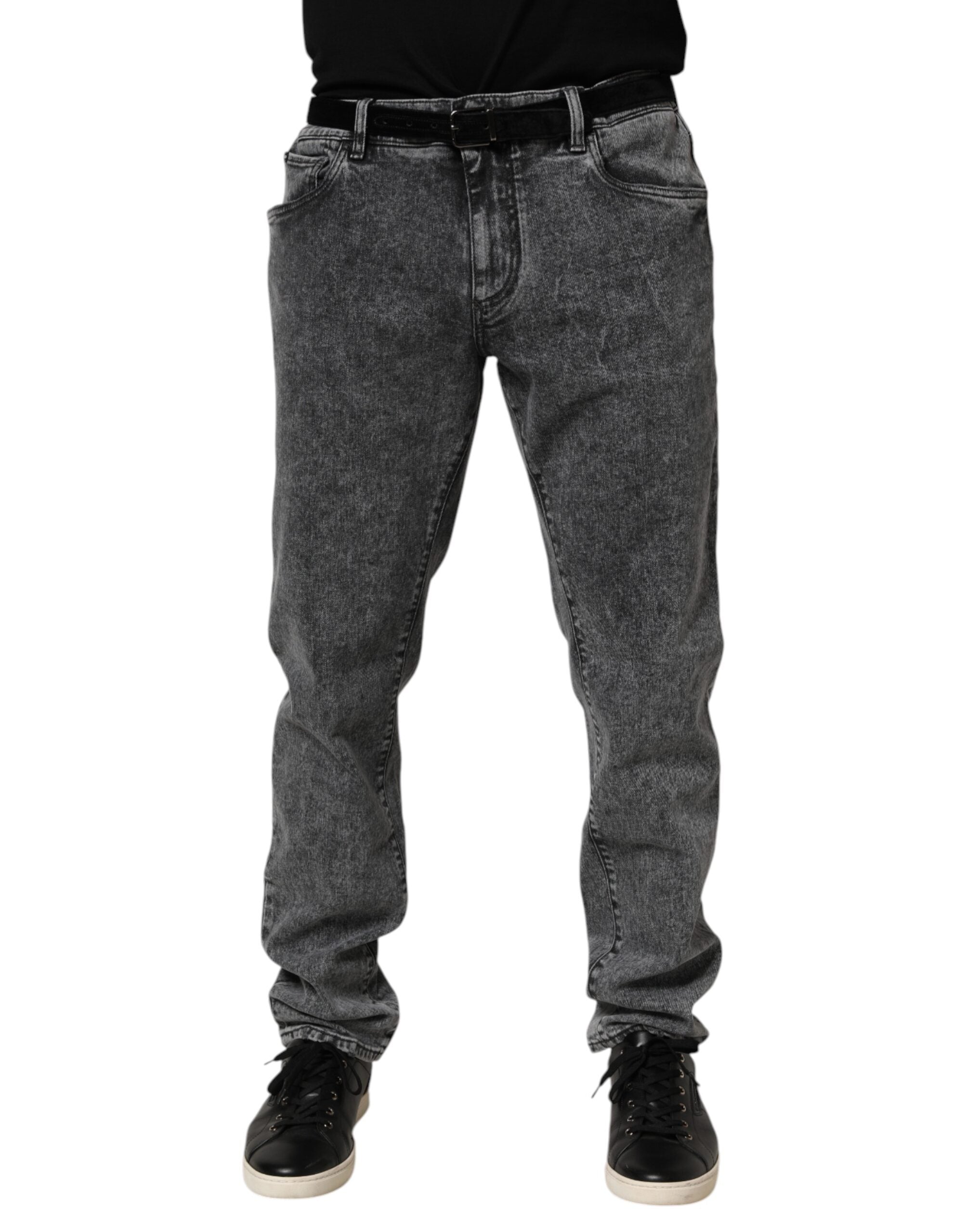 Pantalon en denim gris Dolce & Gabbana, coupe slim, en coton, visible avec poches et finition soignée.