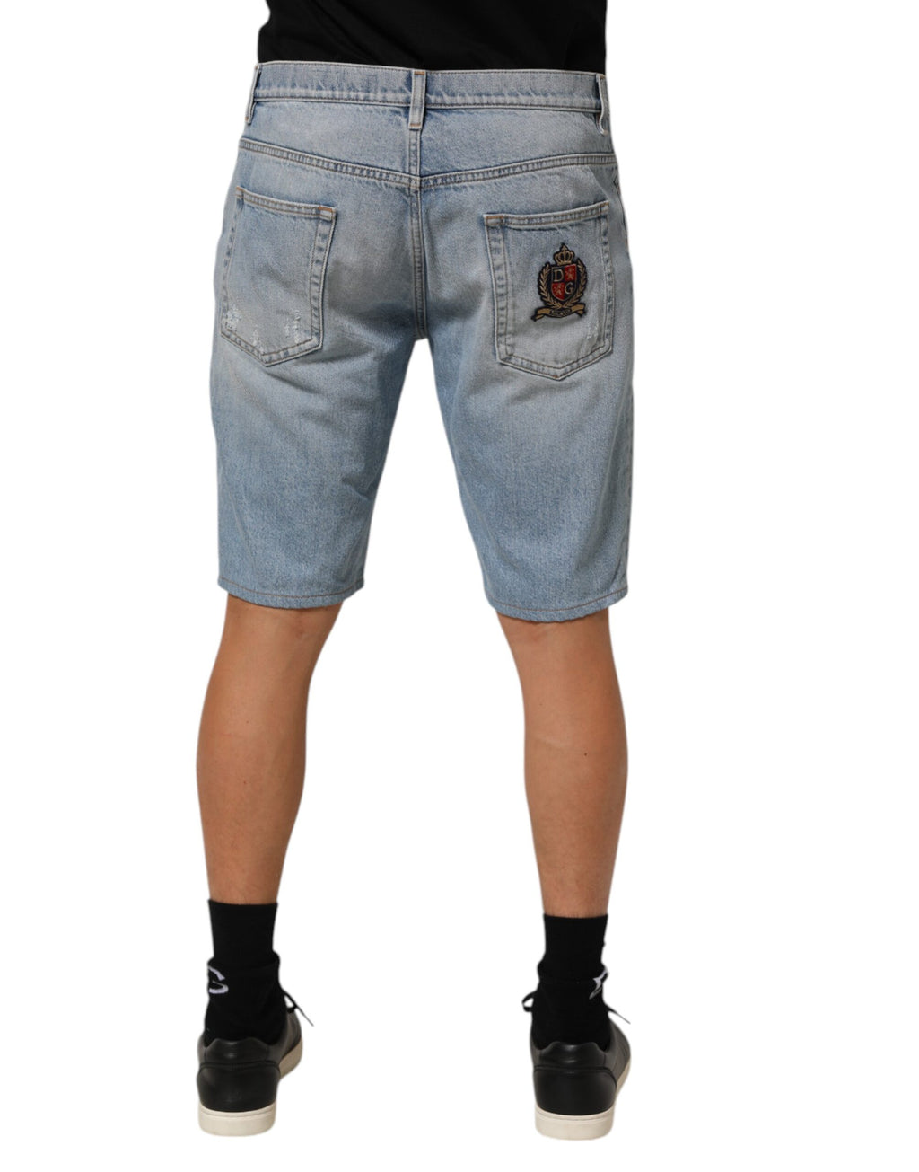 Shorts bermuda en denim bleu en coton délavé de Dolce & Gabbana, style décontracté et tendance.