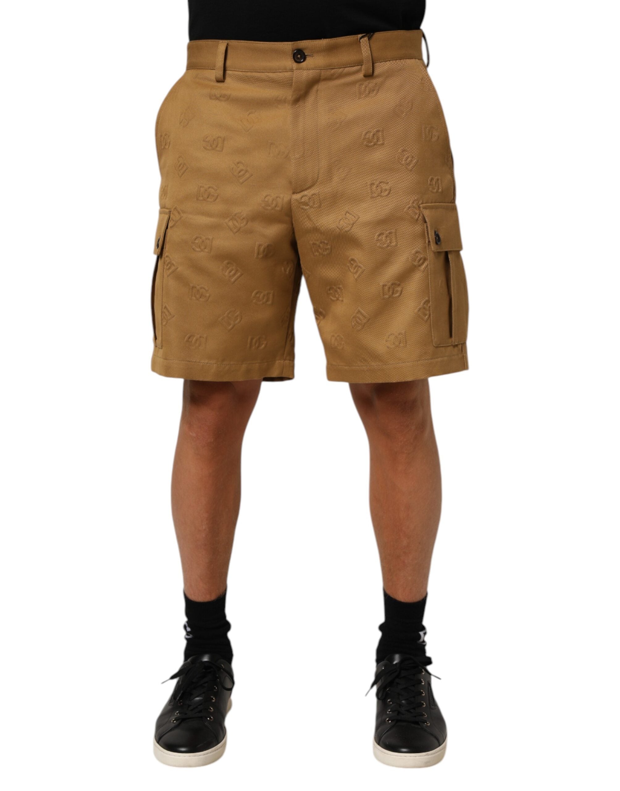 Shorts cargo bermuda en coton stretch marron avec logo Dolce & Gabbana, style décontracté et moderne.