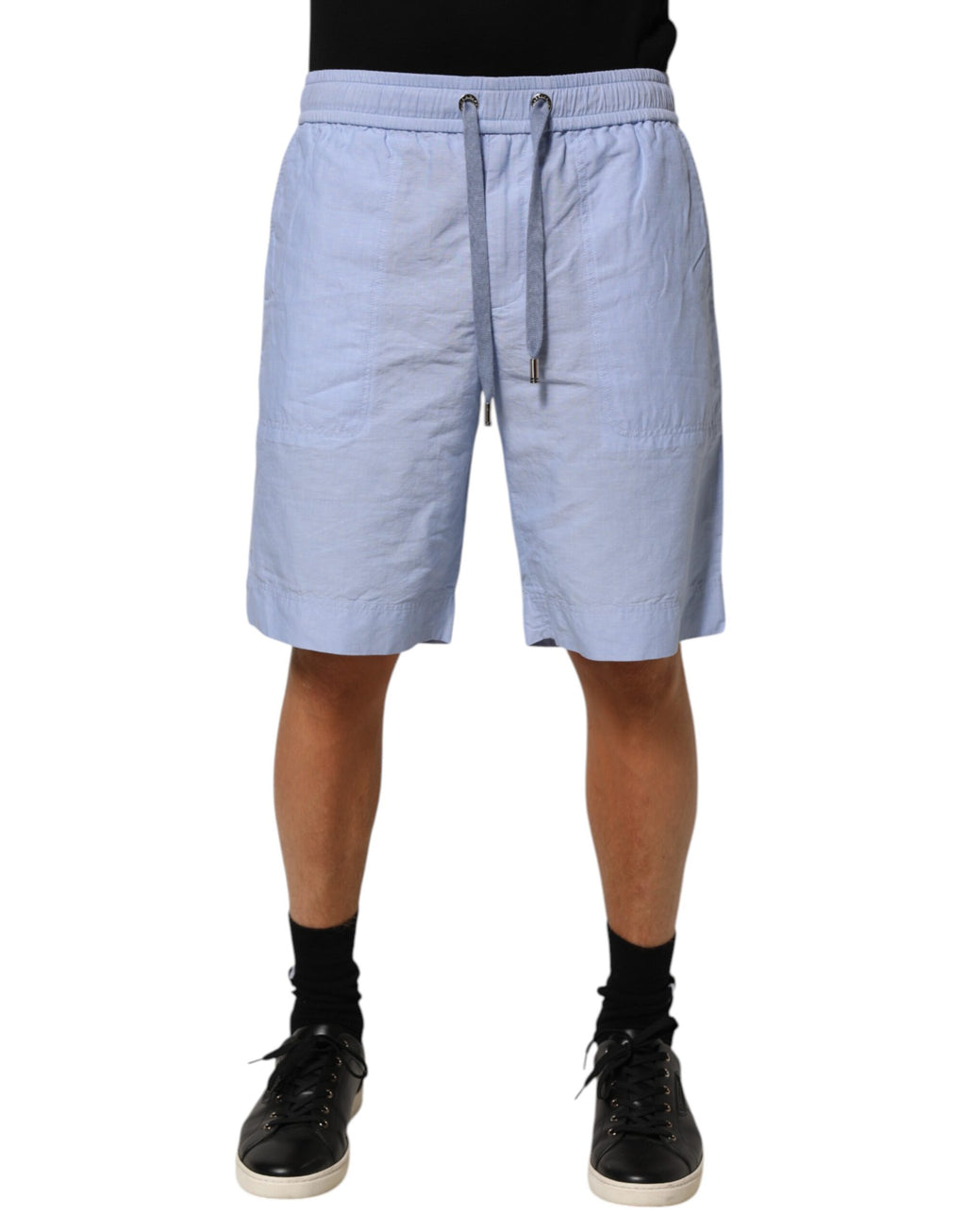 Shorts bermuda en lin pour homme Dolce & Gabbana Light Blue, mi-hauteur, style décontracté et élégant.