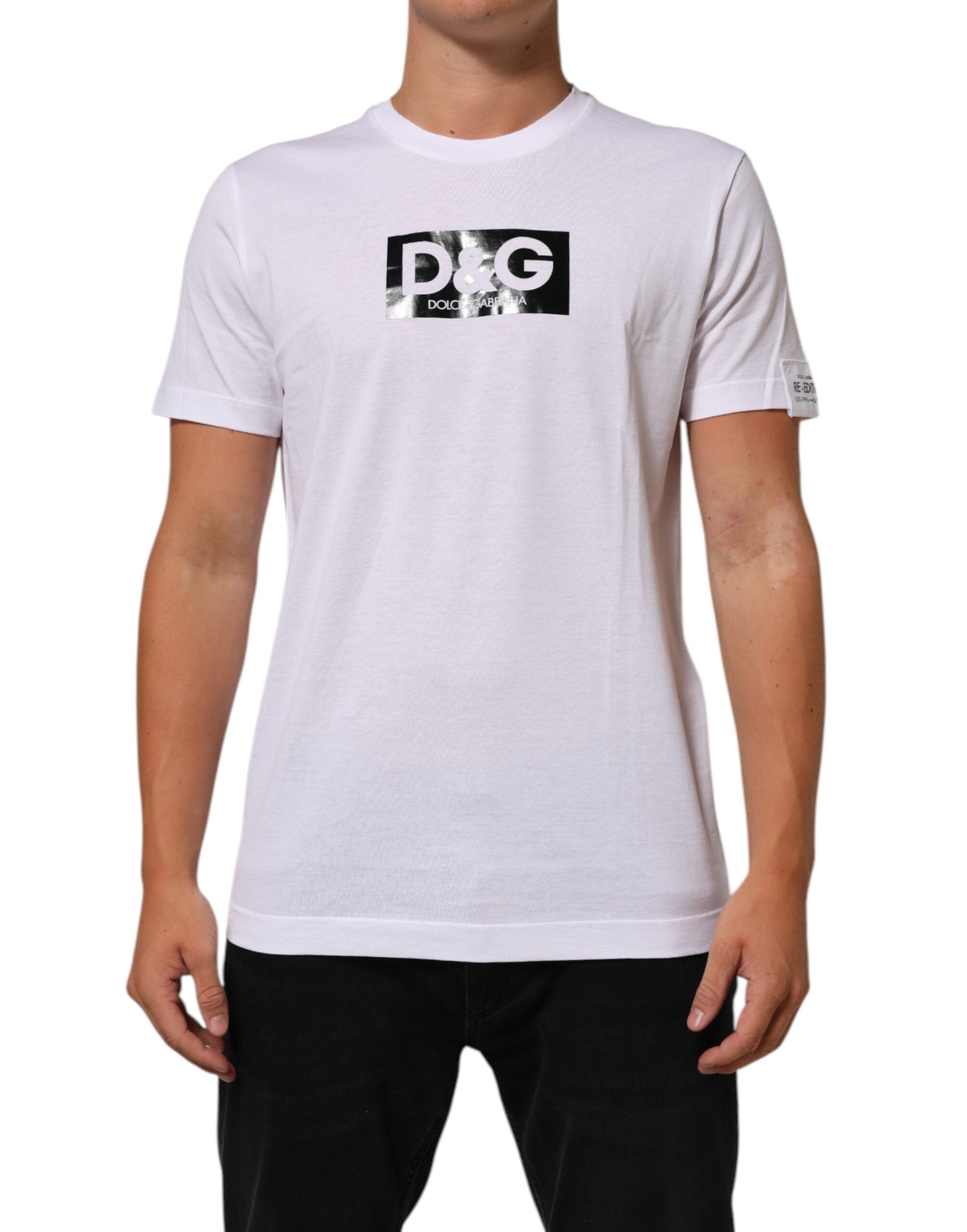 T-shirt blanc en coton Dolce & Gabbana avec logo imprimé, col rond, style décontracté et moderne.