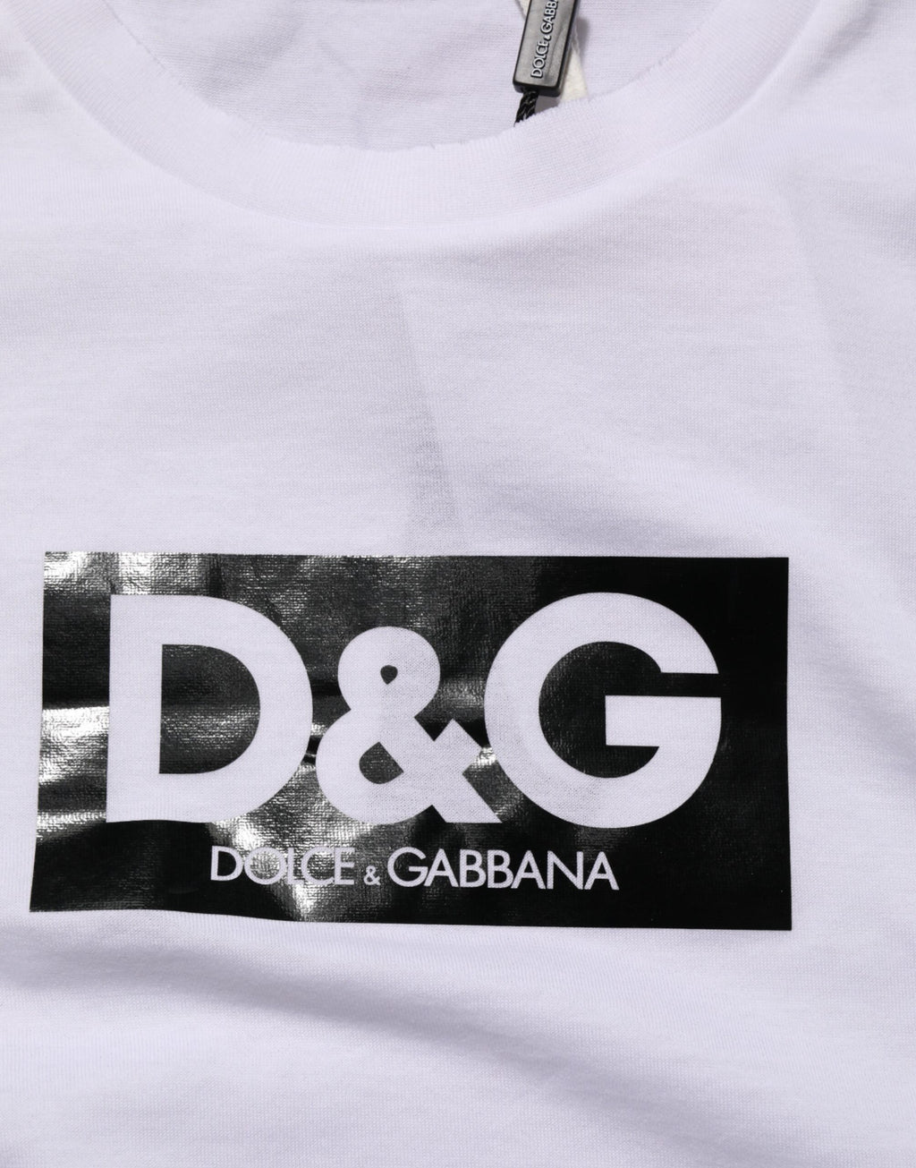 T-shirt blanc en coton avec logo imprimé Dolce & Gabbana, col ras du cou, style décontracté et moderne.