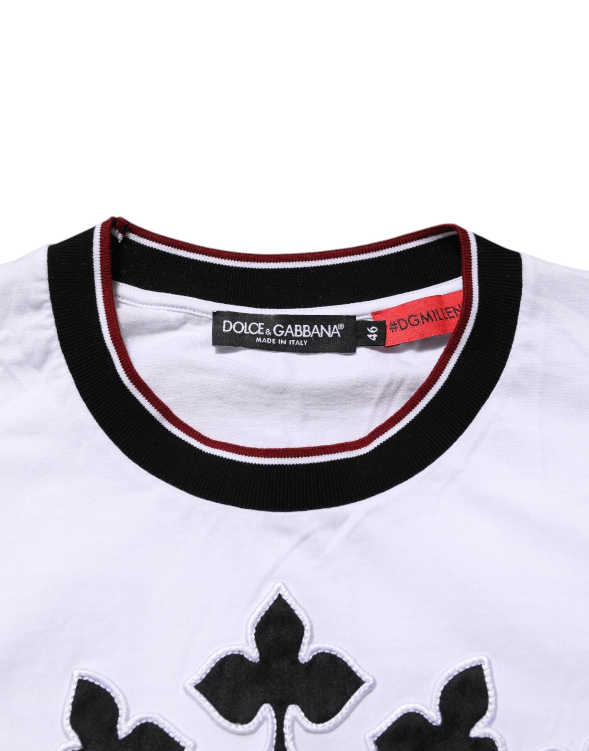 T-shirt blanc en coton Dolce & Gabbana avec broderie couronne King sur la poitrine, détails élégants et design moderne.